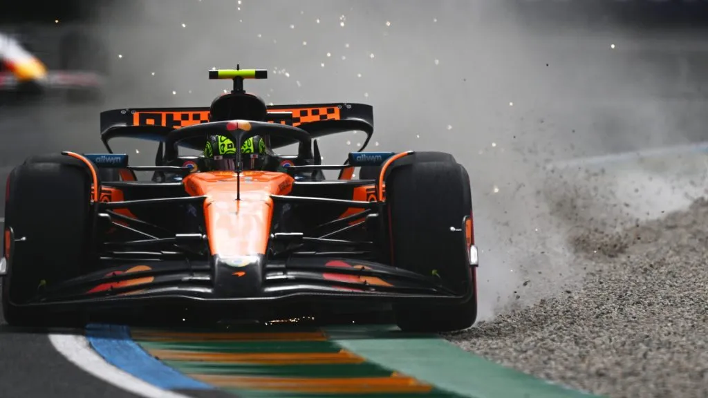 Lando Norris of Great Britain driving the (4) McLaren MCL39 Mercedes on track during qualifying ahead of the F1 Grand Prix of Australia at Albert Park Grand Prix Circuit on March 15, 2025. (Source: Clive Mason/Getty Images)