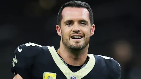 Derek Carr #4 of the New Orleans Saints warms up prior to the game against the Atlanta Falcons at Caesars Superdome on November 10, 2024 in New Orleans, Louisiana.
