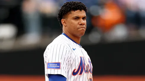 Juan Soto #22 of the New York Mets reacts after the inning ended during the home opener against the Toronto Blue Jays at Citi Field on April 04, 2025.