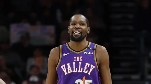 Kevin Durant #35 of the Phoenix Suns.