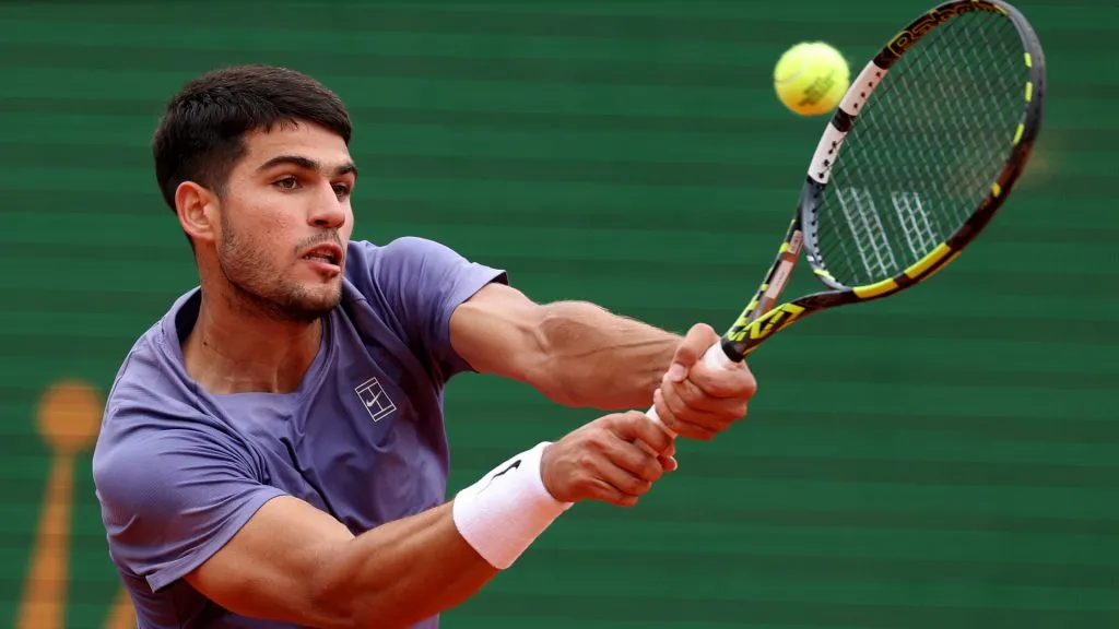 Carlos Alcaraz of Spain plays a backhand during the semi final match between against Alejandro Davidovich Fokina.