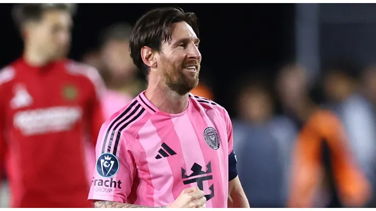Javier Mascherano is considering a new role for Lionel Messi