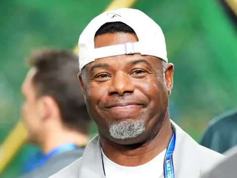 Ken Griffey Jr. captures one of the most memorable photos of Rory McIlroy