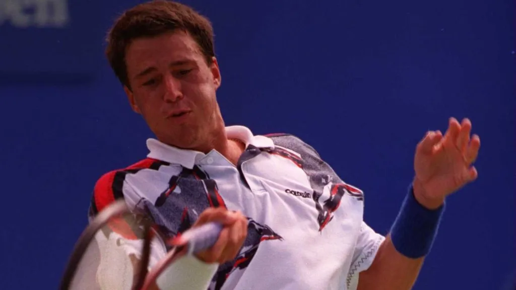 Aaron Krickstein hits the ball