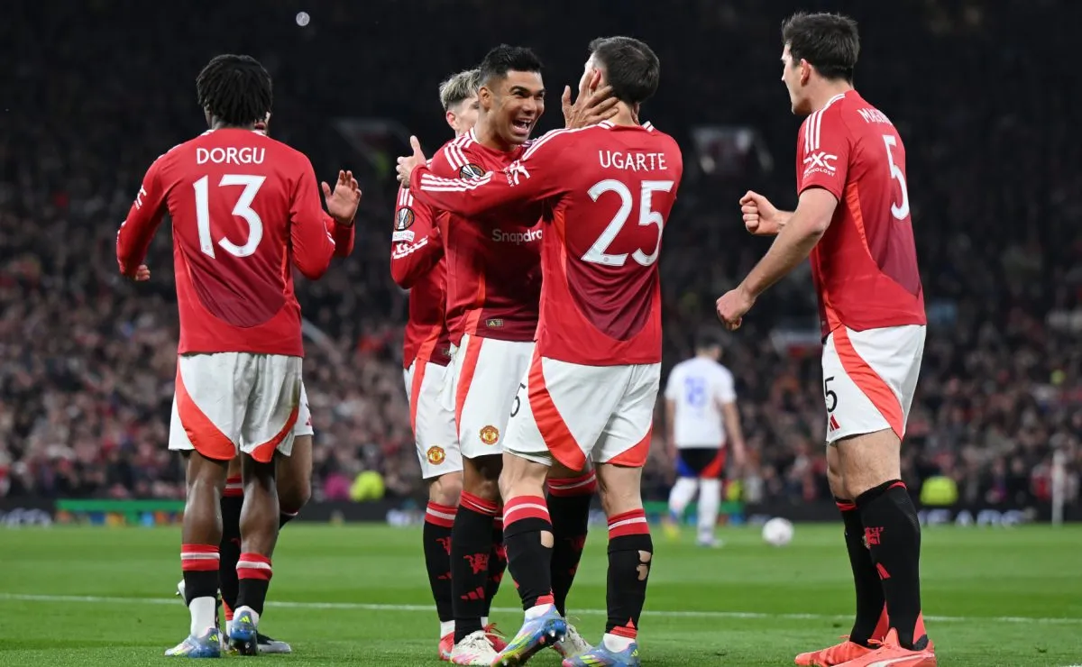 Fans react to Manchester United’s dramatic win over Lyon in Europa ...