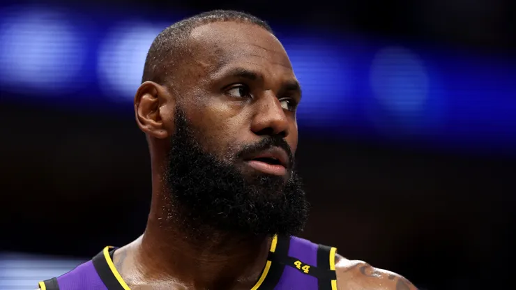 LeBron James #23 of the Los Angeles Lakers looks on against the Dallas Mavericks.