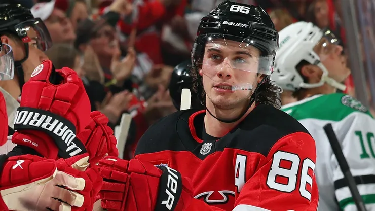 Jack Hughes #86 of the New Jersey Devils celebrates his powerplay goal against the Dallas Stars on February 22, 2025 in Newark, New Jersey.