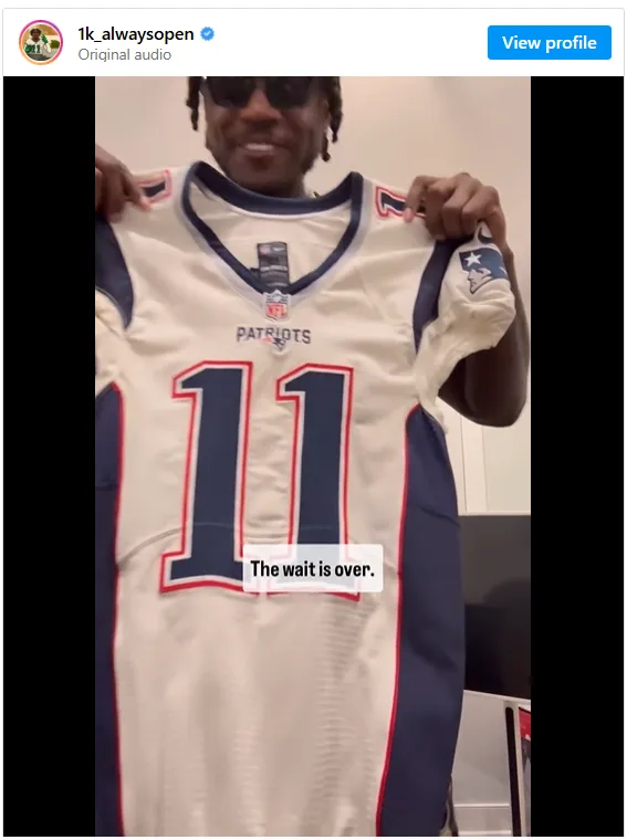 AJ Brown’s curious post