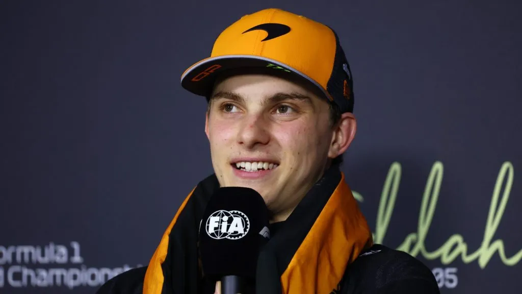 Oscar Piastri talking to the media