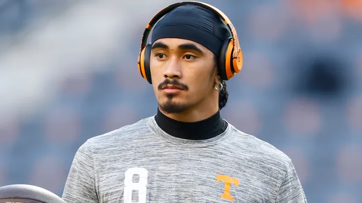 Nico Iamaleava #8 of the Tennessee Volunteers warms up prior to the game against the Kentucky Wildcats at Neyland Stadium on November 02, 2024 in Knoxville, Tennessee.