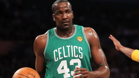 Kendrick Perkins won the NBA title in 2008 with the Celtics