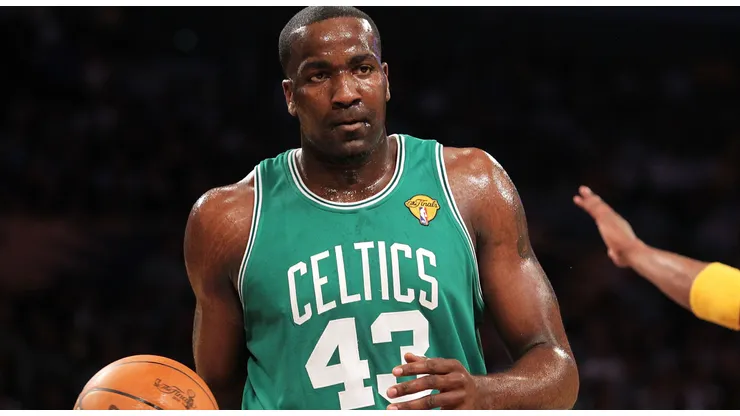 Kendrick Perkins won the NBA title in 2008 with the Celtics