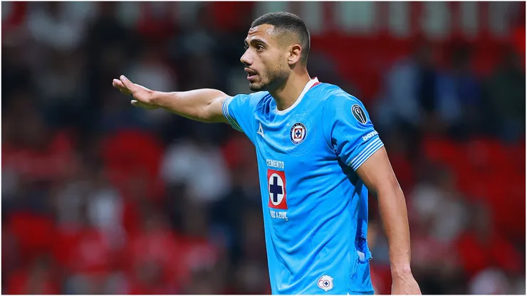 Georgios Giakoumakis of Cruz Azul