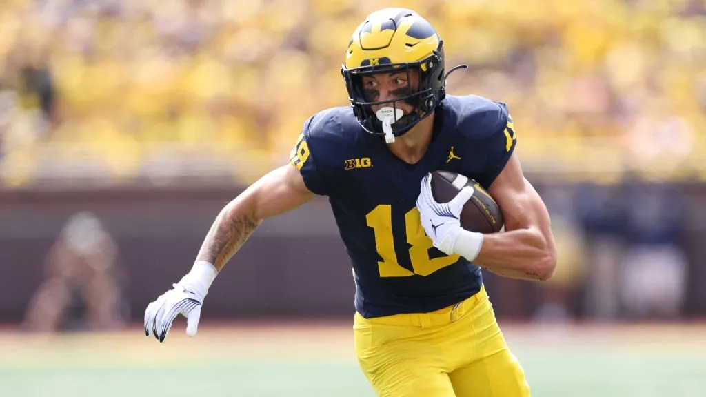 Colston Loveland #18 of the Michigan Wolverines plays against the East Carolina Pirates at Michigan Stadium on September 02, 2023. (Source: Gregory Shamus/Getty Images)