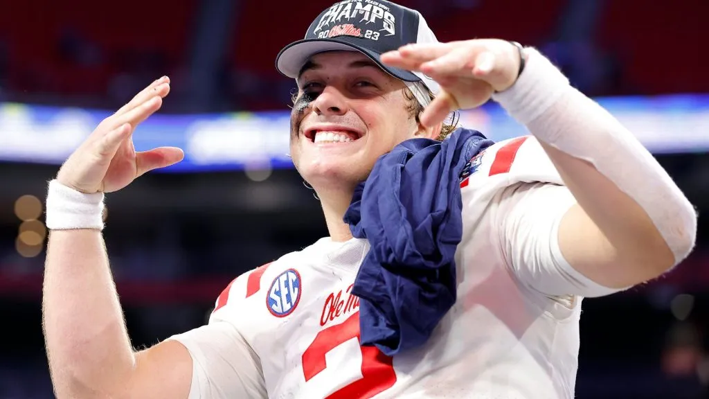 Jaxson Dart #2 of the Mississippi Rebels celebrates after being Penn State Nittany Lions during the Chick-fil-A Peach Bowl at Mercedes-Benz Stadium on December 30, 2023. (Source: Todd Kirkland/Getty Images)