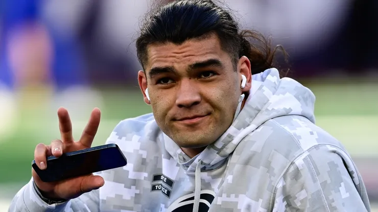 Puka Nacua #17 of the Los Angeles Rams warms up prior to a game against the New England Patriots at Gillette Stadium on November 17, 2024 in Foxborough, Massachusetts.