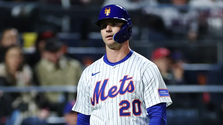 Pete Alonso #20 of the New York Mets in action during the game against the St. Louis Cardinals at Citi Field on April 17, 2025 in the Bronx borough of New York City. The Mets won 4-1.