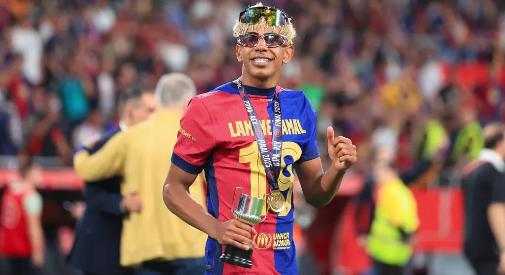 Lamine Yamal celebrating the Copa del Rey triumph