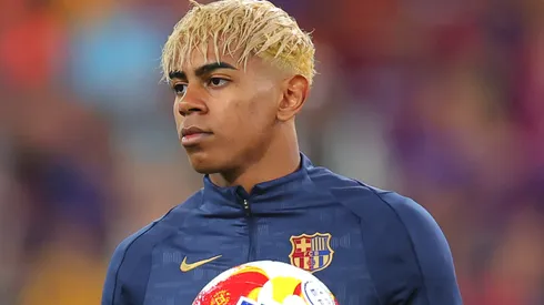 Lamine Yamal of FC Barcelona warms up prior to the Copa del Rey Final match between FC Barcelona and Real Madrid at Estadio de La Cartuja on April 26, 2025 in Seville, Spain.