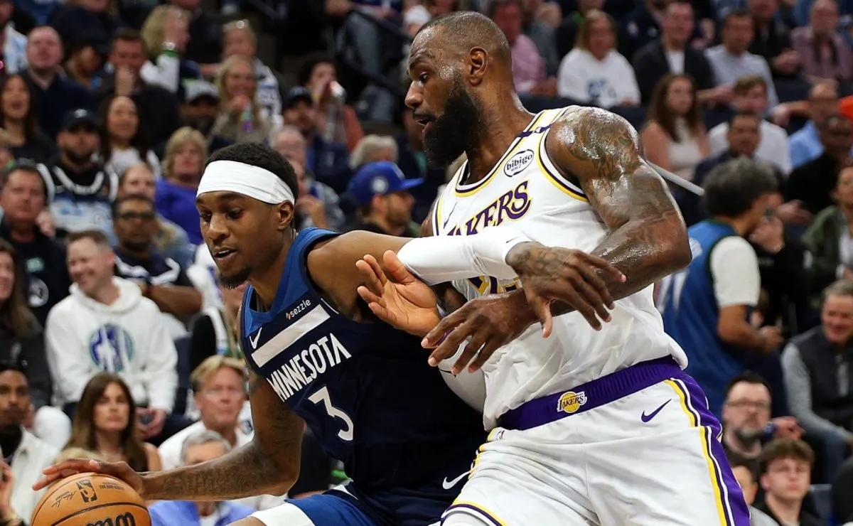 What happens if Lakers lose, win or tie vs Timberwolves tonight? A high ...