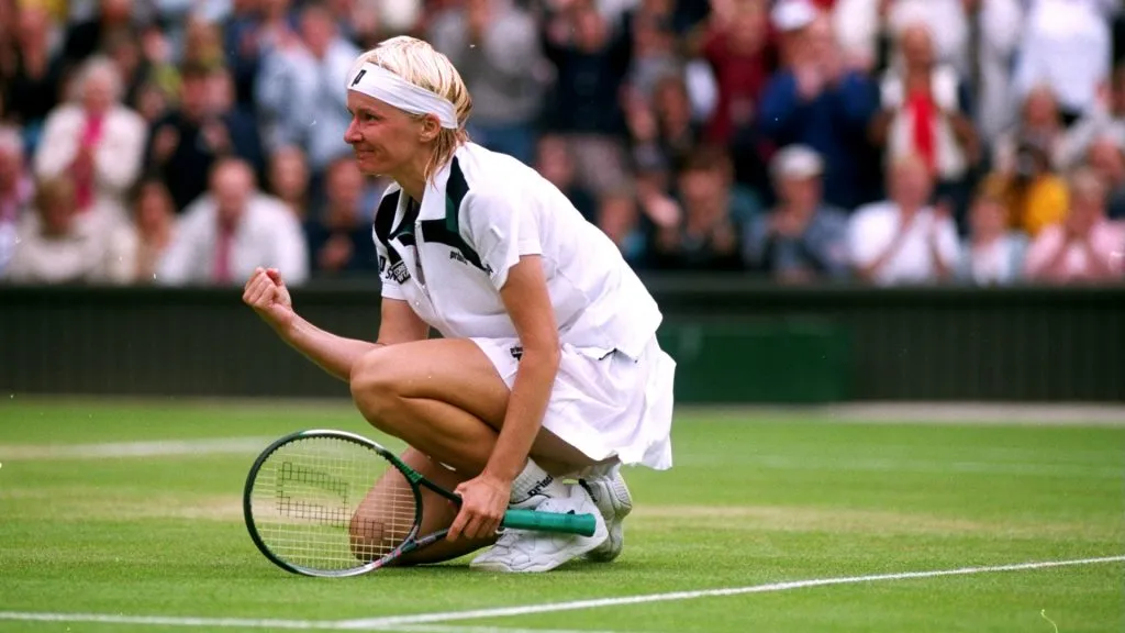 Novotna celebrates her Wimbledon victory (Getty Images)