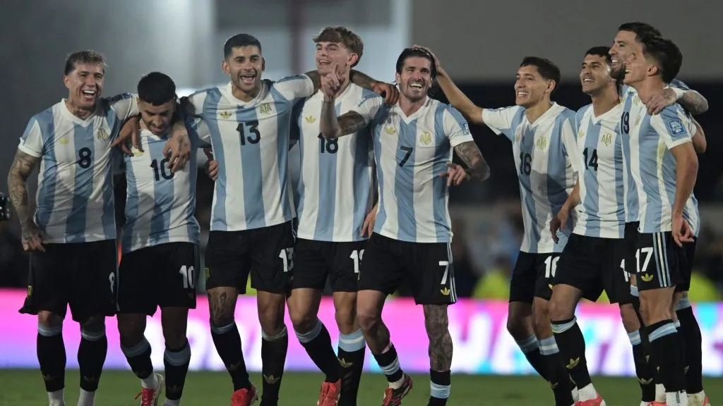 Argentina players celebrate win over Brazil in the Conmebol Qualifiers (Marcelo Endelli/Getty Images)
