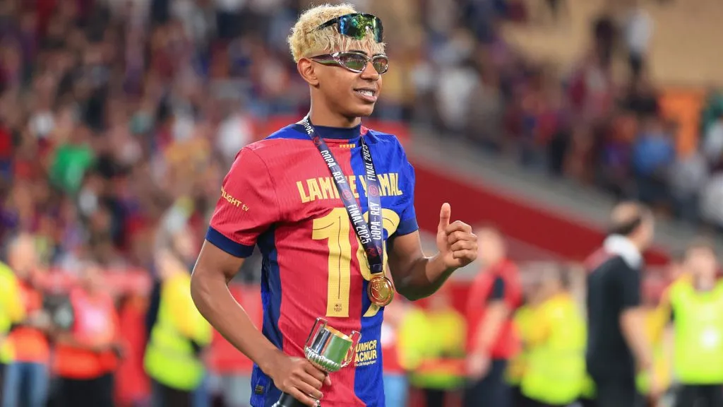 Lamine Yamal of FC Barcelona celebrates after winning the Copa del Rey Final match against Real Madrid. (Fran Santiago/Getty Images)