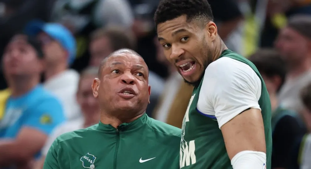  Giannis Antetokounmpo and Doc Rivers together against Indiana Pacers.