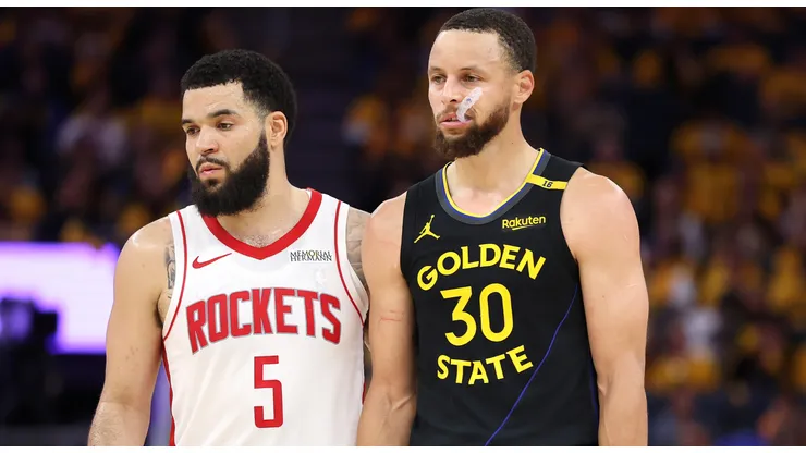 Fred VanVleet #5 of the Houston Rockets and Stephen Curry #30 of the Golden State Warriors.