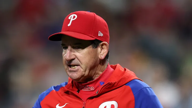 Rob Thomson #59 of the Philadelphia Phillies reacts during the tenth inning against the New York Mets at Citizens Bank Park on September 22, 2023 in Philadelphia, Pennsylvania.