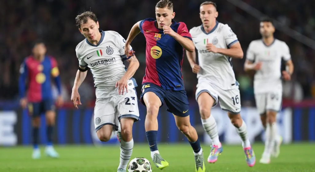 Fermin Lopez playing with FC Barcelona against Inter Milan