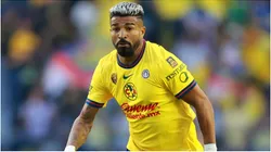 Rodrigo Aguirre of America