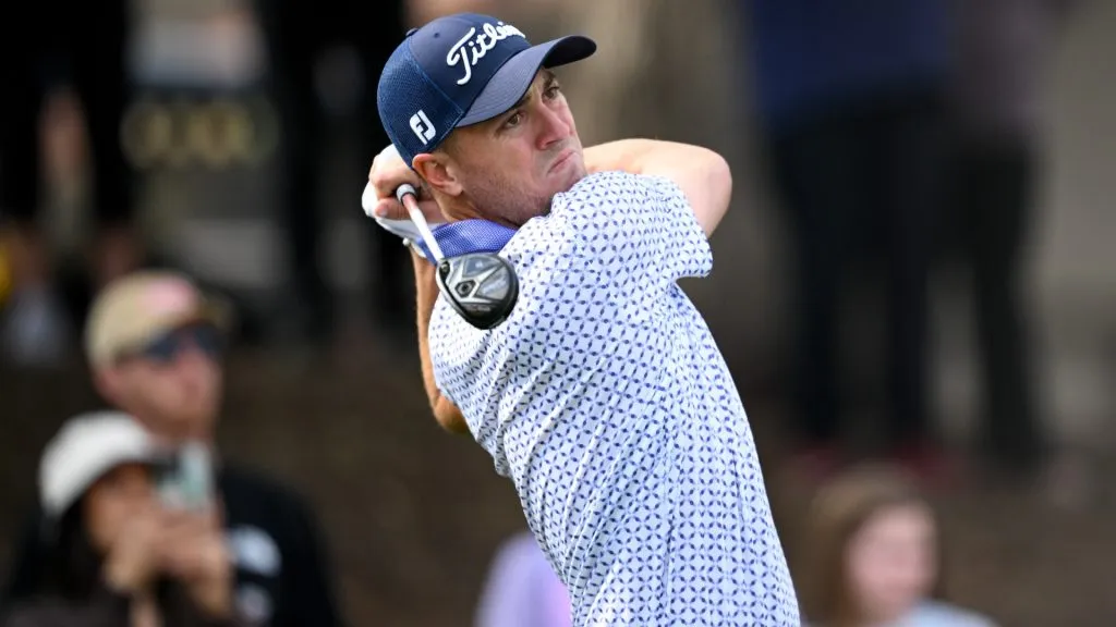 Justin Thomas of the United States hits a tee shot on the second hole during the final round of The American Express at Pete Dye Stadium Course on January 21, 2024. (Source: Orlando Ramirez/Getty Images)