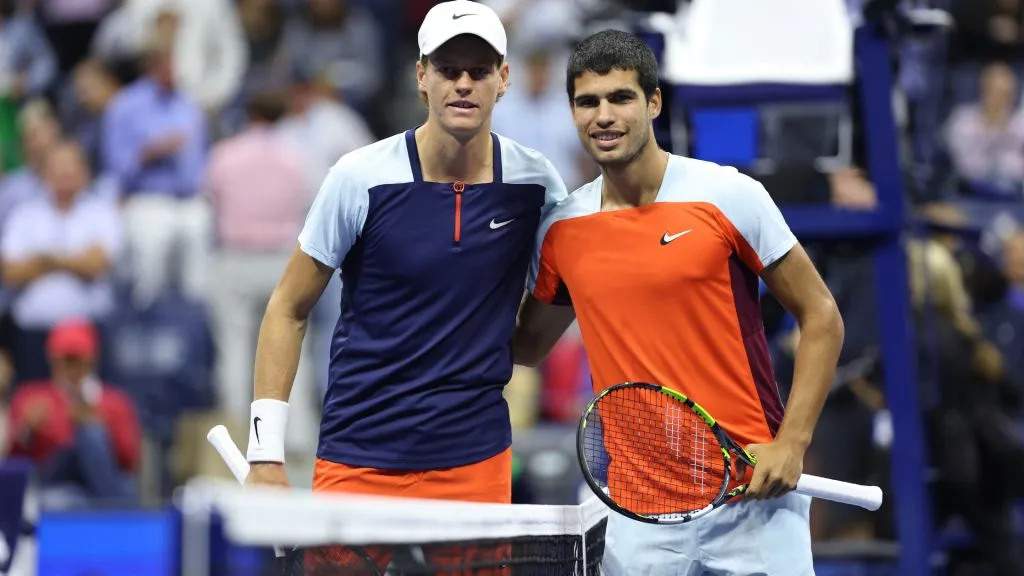 Carlos Alcaraz of Spain and Jannik Sinner of Italy pose for a picture prior to their US Open game. (Julian Finney/Getty Images)