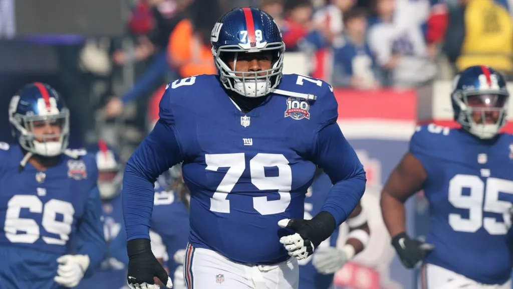 Tyre Phillips of the Washington Commanders