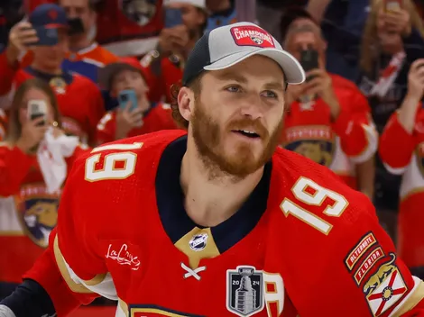 Panthers confirm signing of a forward to join Brad Marchand and Matthew Tkachuk