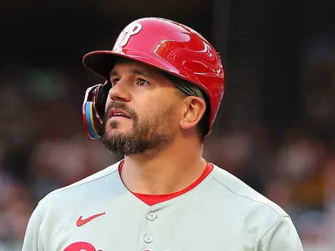 Schwarber gets public backing from Harper to stay with the Phillies