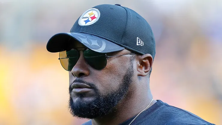 Head Coach Mike Tomlin of the Pittsburgh Steelers looks on during warmups before the game against the New England Patriots.