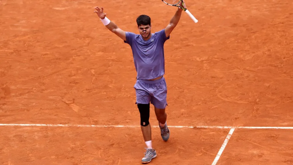 Carlos Alcaraz advanced to the Rome Open semifinals.