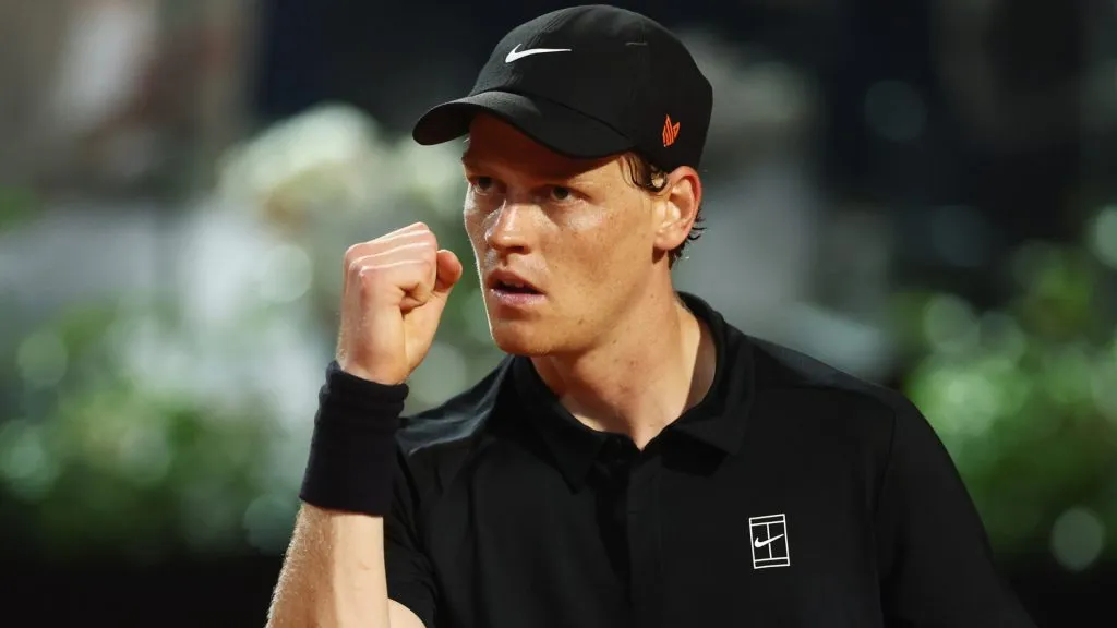 Jannik Sinner celebrates a point in the Rome Open