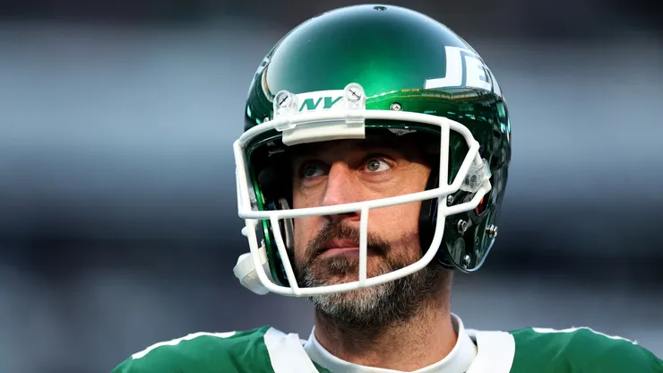 Aaron Rodgers #8 of the New York Jets looks on before the game against the Miami Dolphins at MetLife Stadium on January 05, 2025 in East Rutherford, New Jersey.