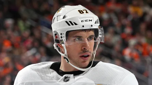 Sidney Crosby #87 of the Pittsburgh Penguins looks on against the Philadelphia Flyers during the first period at Wells Fargo Center on January 2, 2018 in Philadelphia, Pennsylvania.