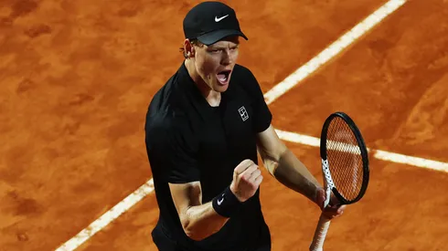 Jannik Sinner of Italy celebrates winning the first set against Francisco Cerundolo of Argentina during the Men's Singles Round of 16 match on Day Nine of the Internazionali BNL D'Italia 2025 at Foro Italico on May 13, 2025 in Rome, Italy