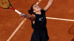 Jasmine Paolini of Italy celebrates winning match point against Peyton Stearns of the United States during the Women's Singles Semi Final match on Day Eleven of the Internazionali BNL D'Italia 2025 at Foro Italico on May 15, 2025 in Rome, Italy.