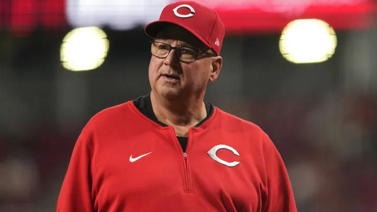 Manager Terry Francona #77 of the Cincinnati Reds walks to the dugout after an injury delay during the third inning against the Chicago White Sox at Great American Ball Park on May 13, 2025 in Cincinnati, Ohio.