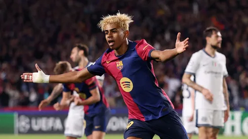 Lamine Yamal celebrates a goal against Inter Milan