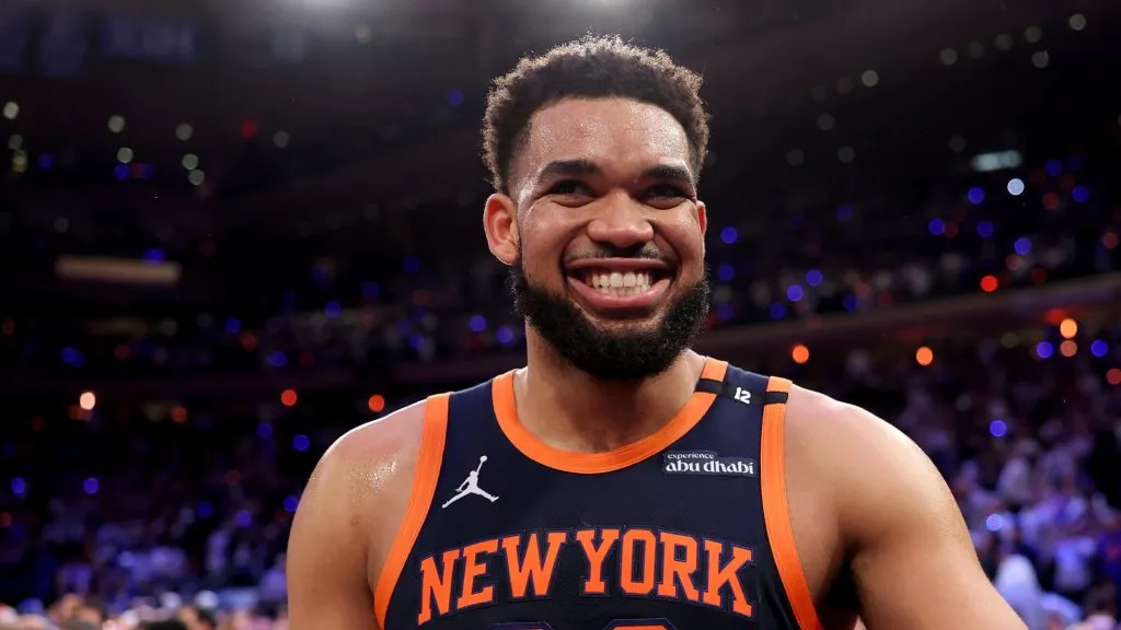 Karl-Anthony Towns #32 of the New York Knicks celebrates the win over the Boston Celtics after Game Four of the Eastern Conference Second Round NBA Playoffs in 2025. (Source: Elsa/Getty Images)