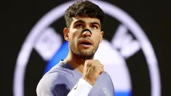Carlos Alcaraz defeats Lorenzo Musetti to advance to the Rome Open final.