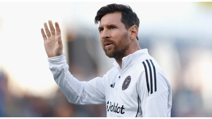 Lionel Messi #10 of Inter Miami CF waves to fans before the match against the San Jose Earthquakes at PayPal Park on May 14, 2025 in San Jose, California.