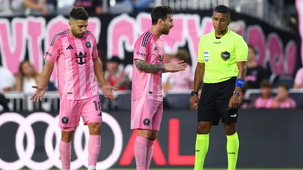 Lionel Messi argues with referee Guido Gonzales Jr. during Miami-Orlando match (Megan Briggs/Getty Images)
